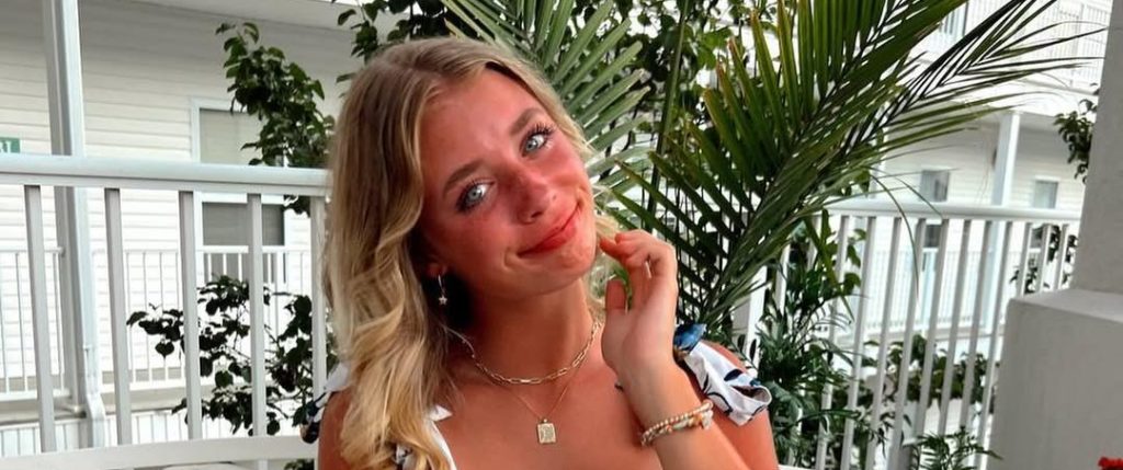 Emmi Sellers Age Style And Verstality Top Celebrities