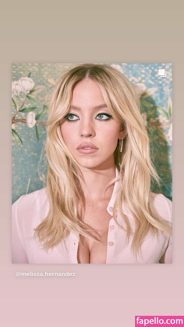 Sydney Sweeney's Leaked Nudes: A Review